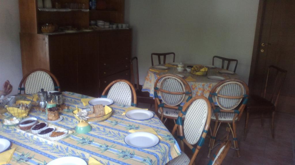 Casa Dell' Abbondanza B&B Agriturismo Vigoleno 外观 照片