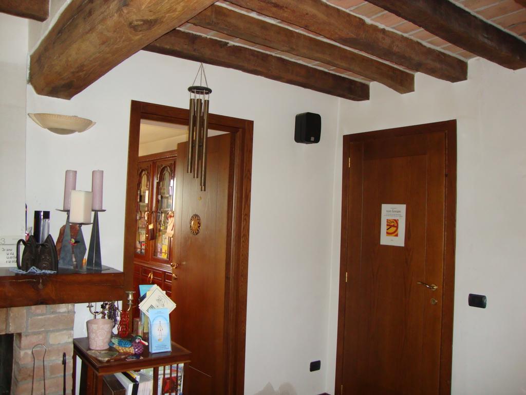 Casa Dell' Abbondanza B&B Agriturismo Vigoleno 外观 照片
